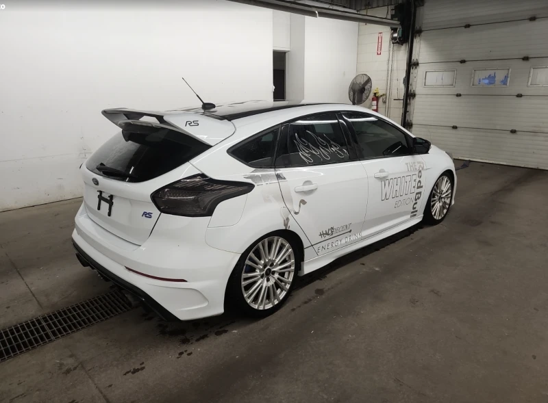 Ford Focus RS Red bull white edition, снимка 3 - Автомобили и джипове - 52749729