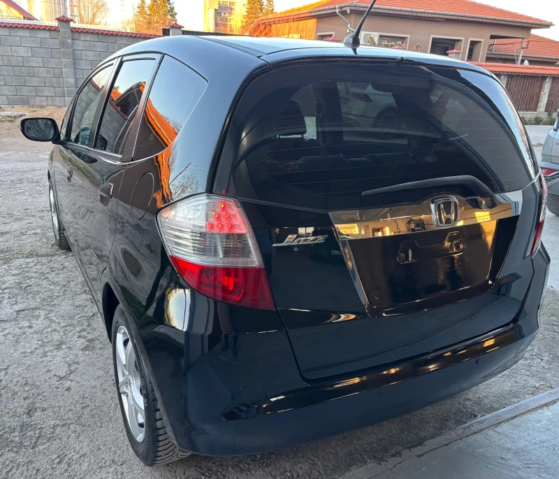 Honda Jazz Avtomatik Panorama, снимка 4 - Автомобили и джипове - 52949393