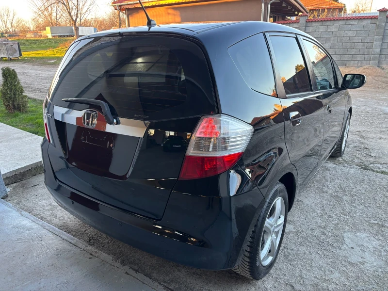Honda Jazz Avtomatik Panorama, снимка 3 - Автомобили и джипове - 52949393