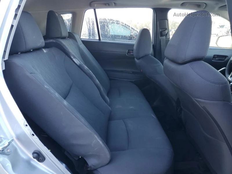 Toyota Corolla Cross Le* AWD* НОВА* Крайна цена до БГ, снимка 8 - Автомобили и джипове - 53245640