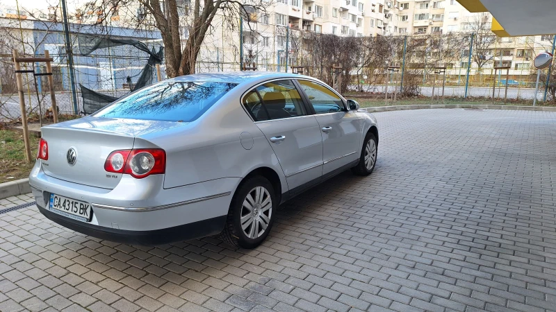 VW Passat 2.0 TDI  HI LINE 6ск.., снимка 4 - Автомобили и джипове - 53266625