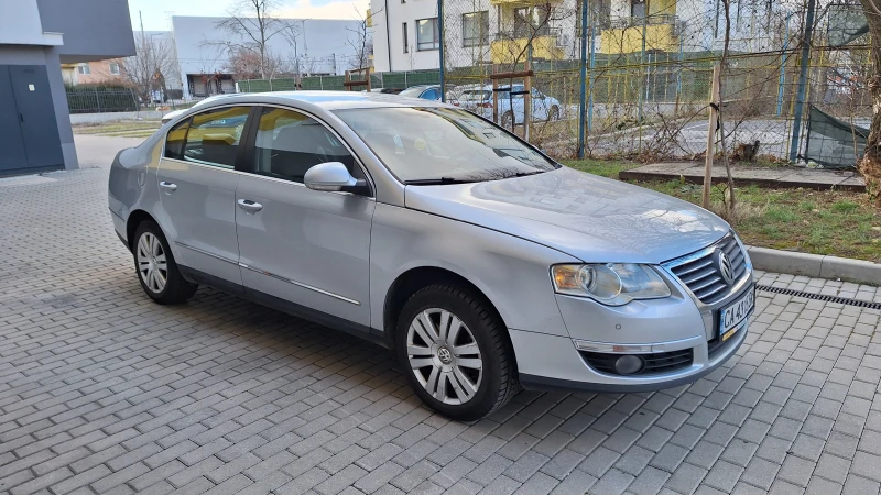 VW Passat 2.0 TDI  HI LINE 6ск.., снимка 7 - Автомобили и джипове - 53266625