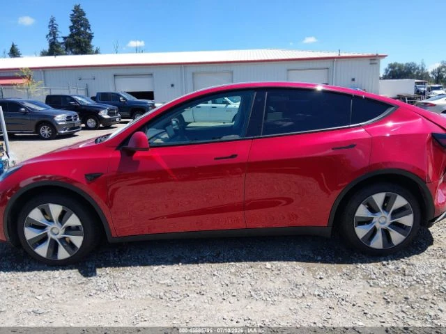 Tesla Model Y LONG RANGE* DUAL MOTOR* КОЖА* ПОДГРЕВ* ПАНО* 360* , снимка 13 - Автомобили и джипове - 55570075