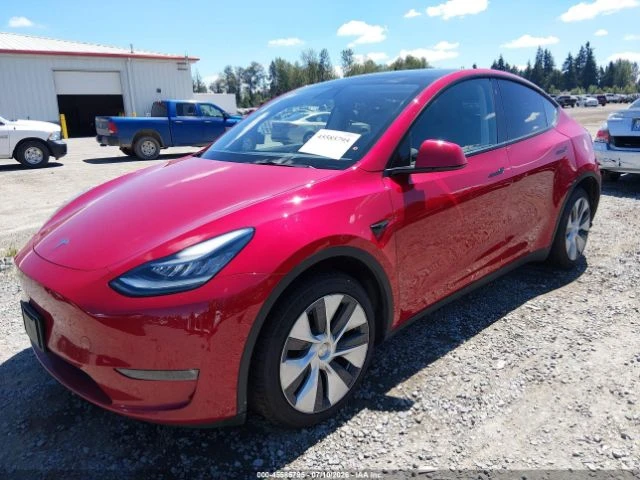 Tesla Model Y LONG RANGE* DUAL MOTOR* КОЖА* ПОДГРЕВ* ПАНО* 360* , снимка 2 - Автомобили и джипове - 55570075