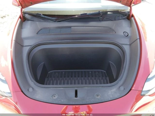 Tesla Model Y LONG RANGE* DUAL MOTOR* КОЖА* ПОДГРЕВ* ПАНО* 360* , снимка 9 - Автомобили и джипове - 55570075
