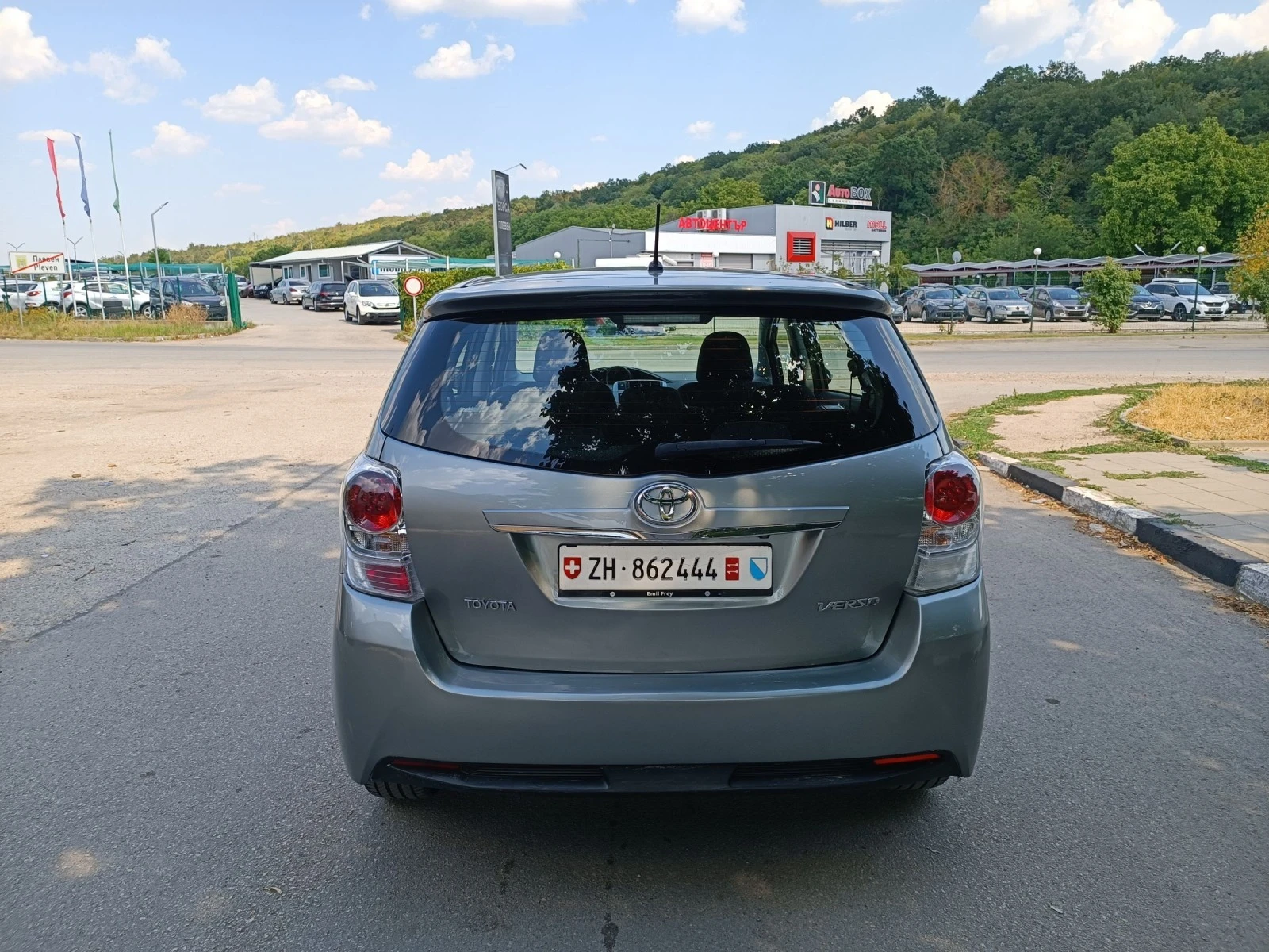 Toyota Verso 1.8i-147кс-ШВЕЙЦАРИЯ-РЪЧКА-6ск-FACELIFT-7м - изображение 4