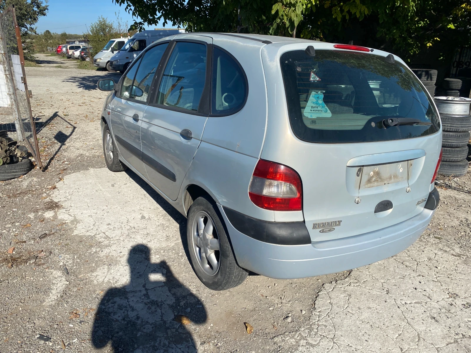 Renault Scenic 1.6 - изображение 5