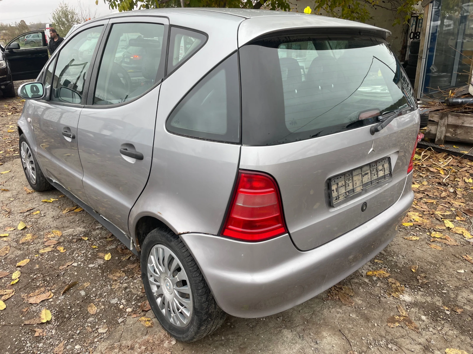 Mercedes-Benz A 160 1.4 - изображение 4