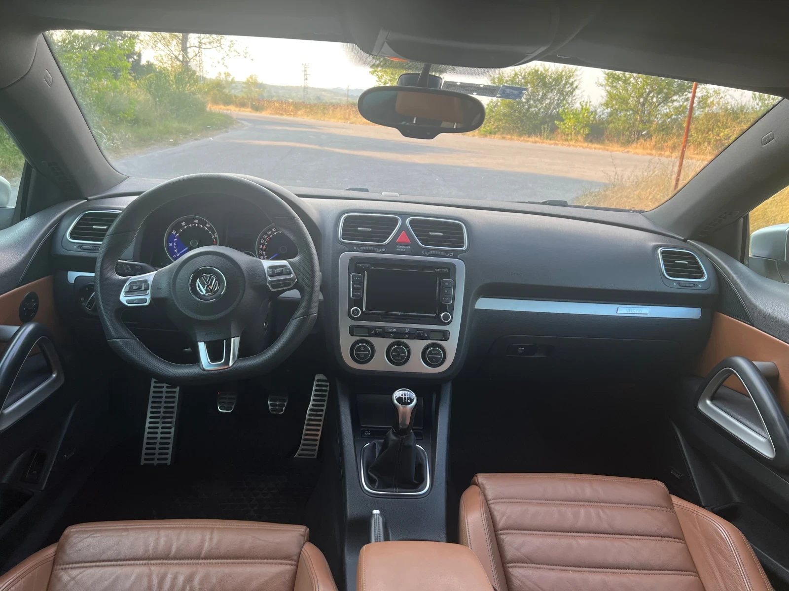 VW Scirocco 2.0 TSI - изображение 6