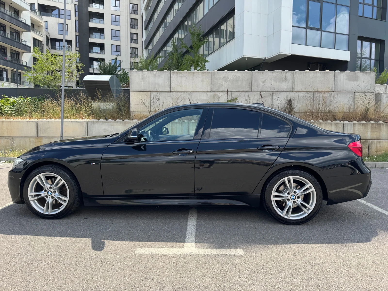 BMW 320 320D XDRIVE - изображение 4