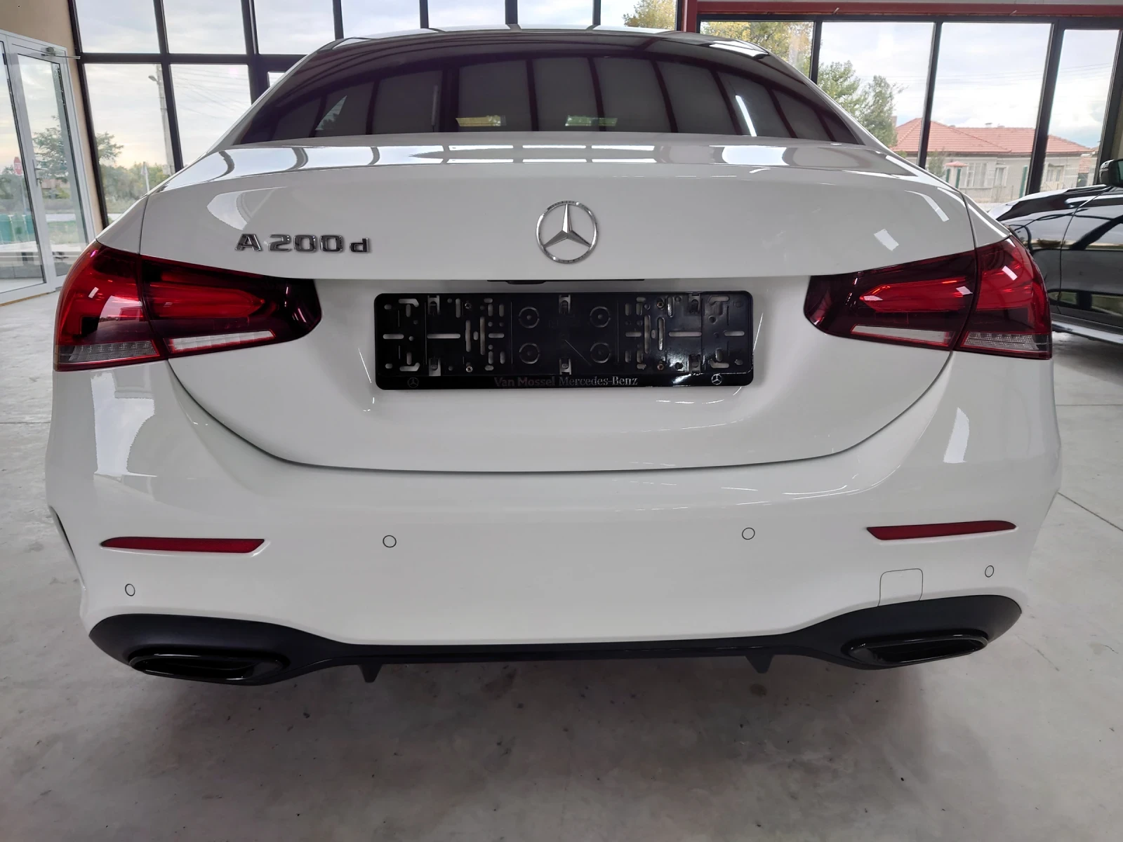 Mercedes-Benz A 200 D Edition AMG - изображение 7
