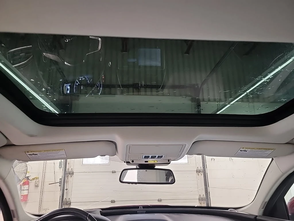 Jaguar XE * S * CARFAX *    | Mobile.bg   13