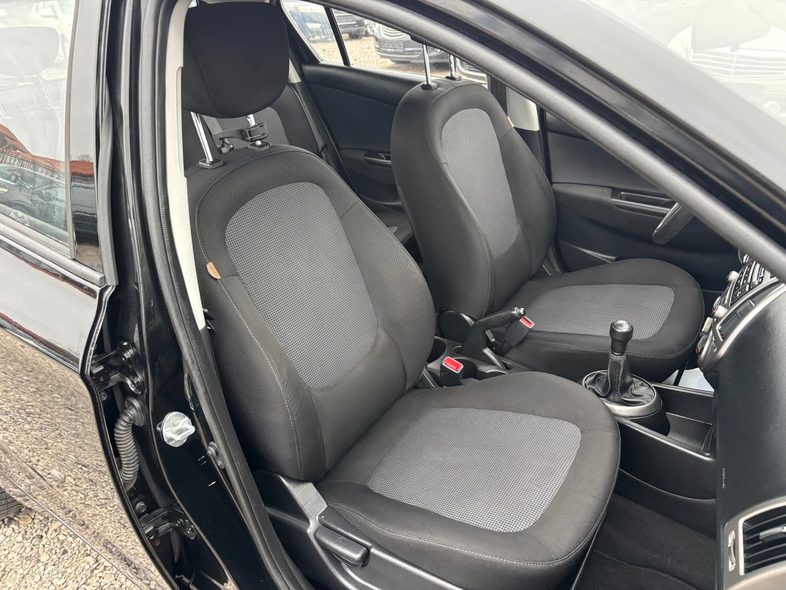 Hyundai I20 1.2-85, AC | Mobile.bg   9