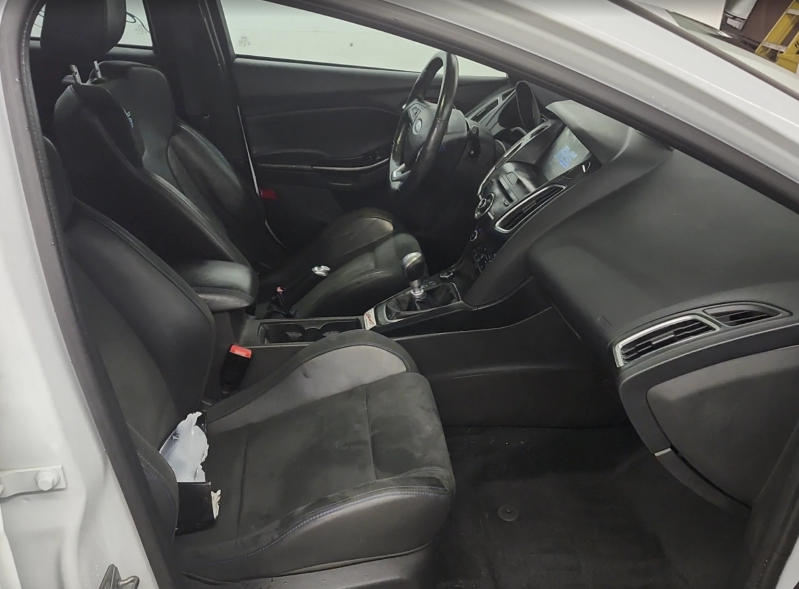 Ford Focus RS Red bull white edition | Mobile.bg � ����������� 16