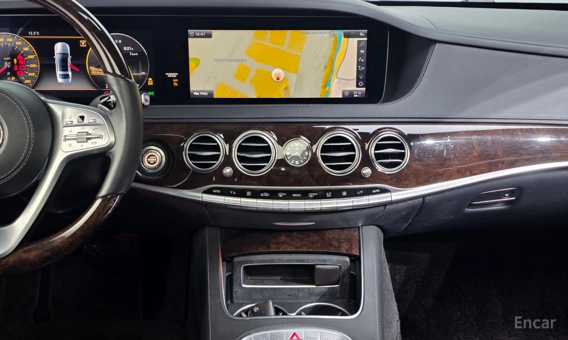 Mercedes-Benz S 560 4MATIC/LONG/360 VIEW/PANO/DRIVER ASSIST, снимка 11 - Автомобили и джипове - 53803636