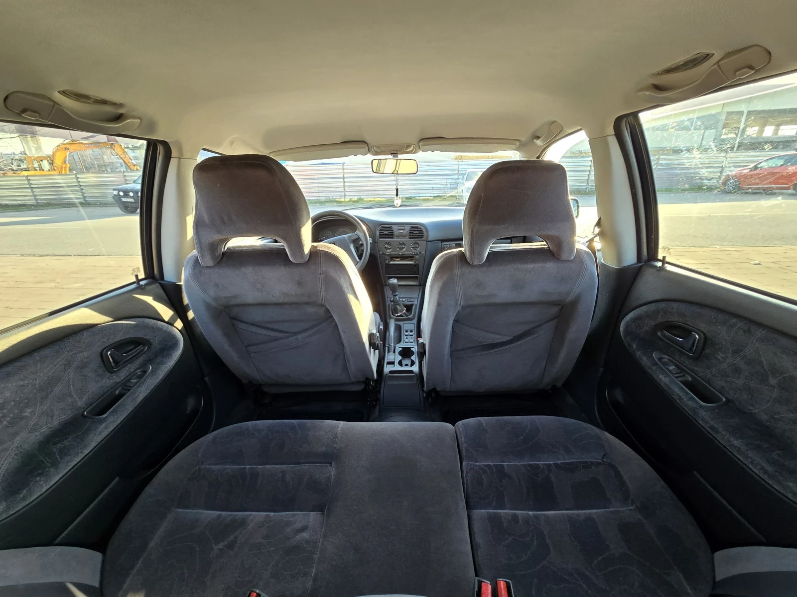 Volvo V40 4x2, снимка 6 - Автомобили и джипове - 53880248