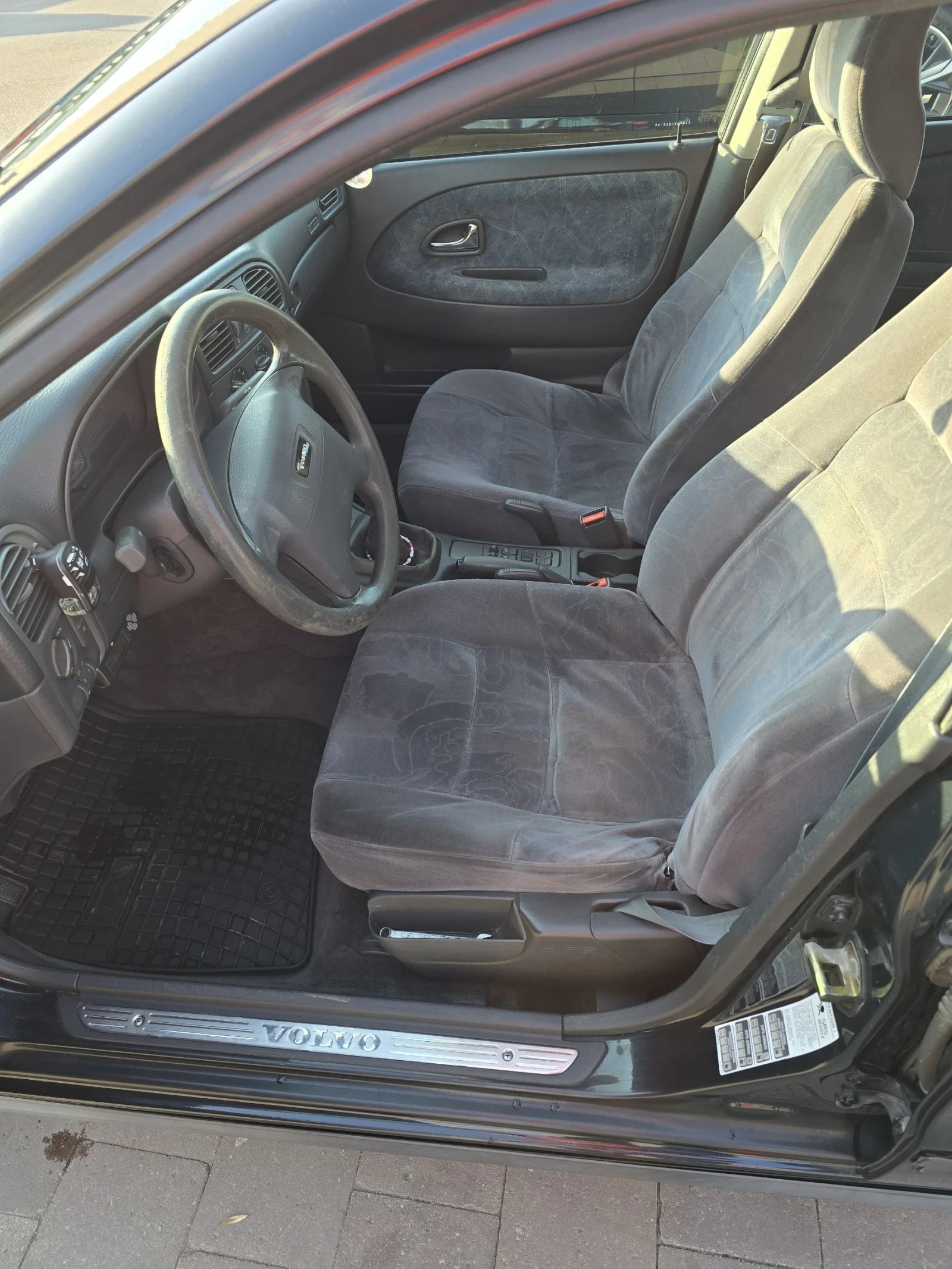 Volvo V40 4x2, снимка 10 - Автомобили и джипове - 53880248