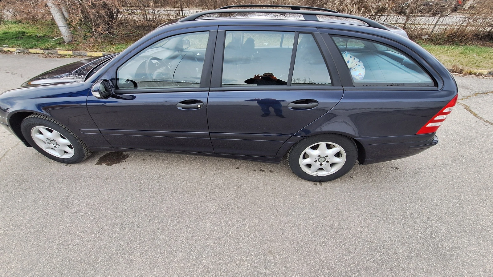 Mercedes-Benz C 180, снимка 3 - Автомобили и джипове - 53926223