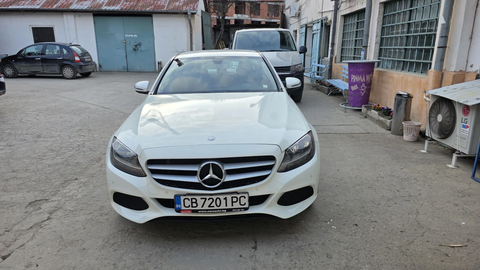 Mercedes-Benz C 180, снимка 3 - Автомобили и джипове - 53953310