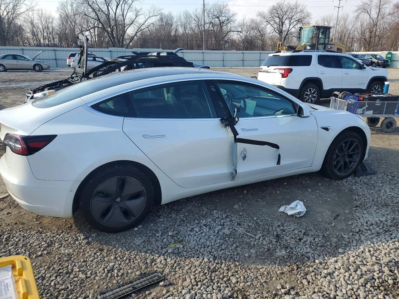 Tesla Model 3, снимка 2 - Автомобили и джипове - 54122261