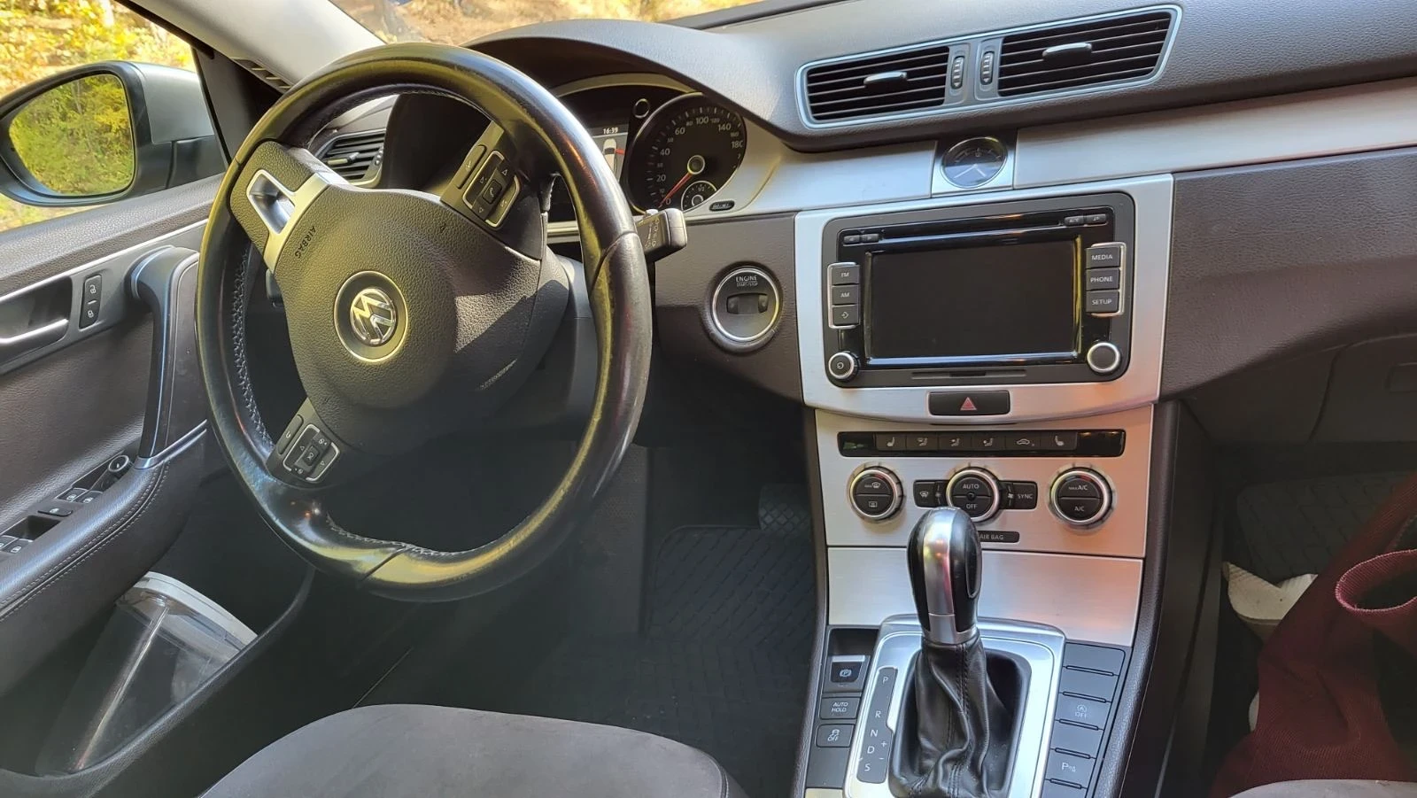 VW Passat 2000, снимка 10 - Автомобили и джипове - 54543930