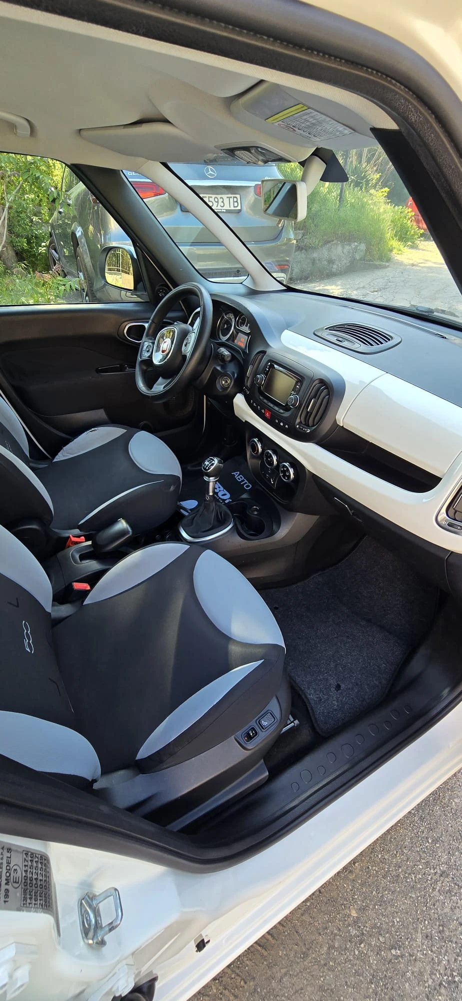 Fiat 500L Living - дълга база, подарък греди и гуми, снимка 5 - Автомобили и джипове - 54454725