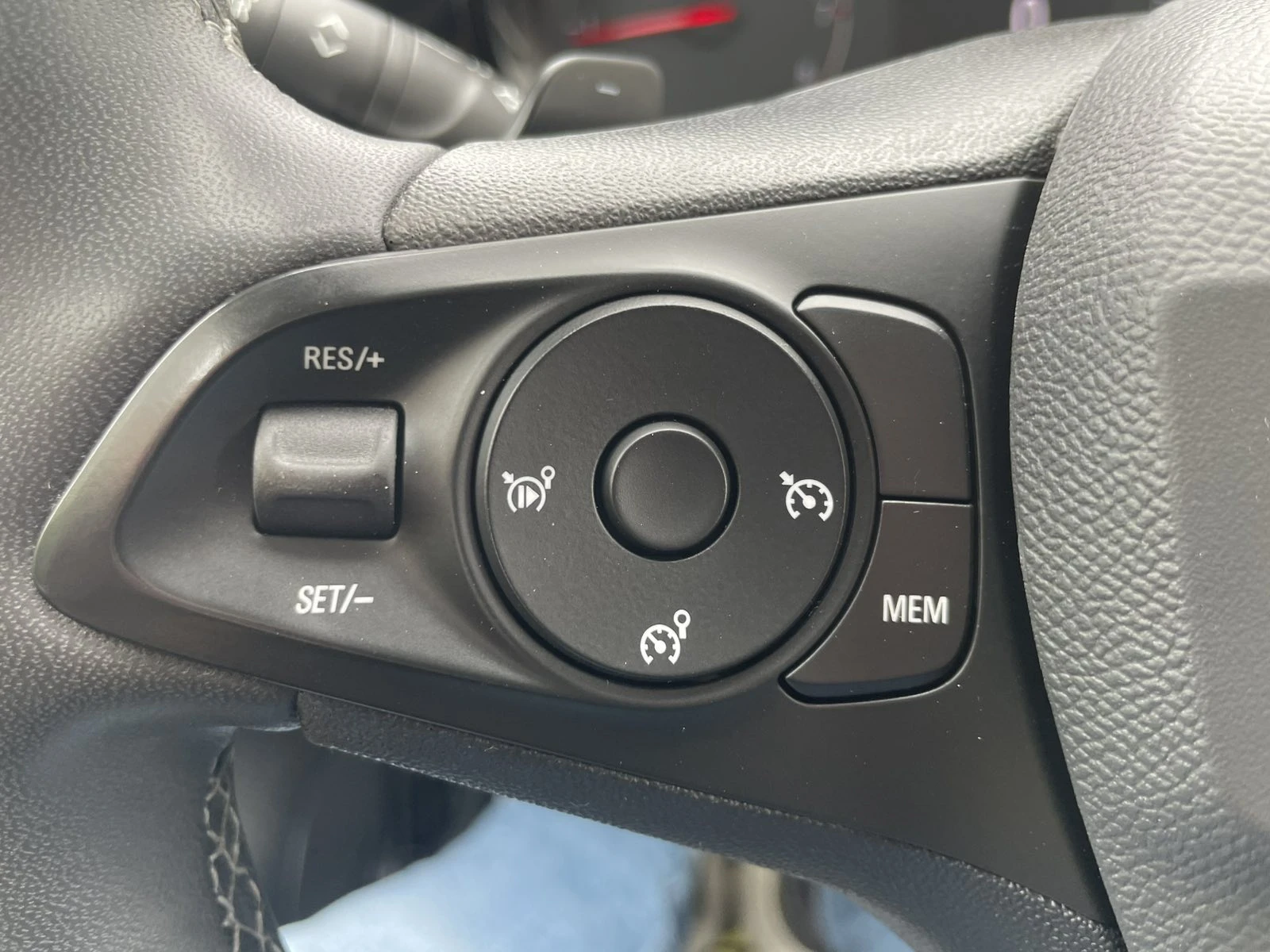 Opel Corsa Edition, снимка 12 - Автомобили и джипове - 54554023
