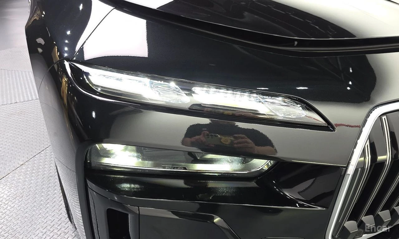 BMW 740 XDRIVE* M SPORT* HUD* 360* LASER* PANO* ОБДУХВАНЕ, снимка 14 - Автомобили и джипове - 54730467