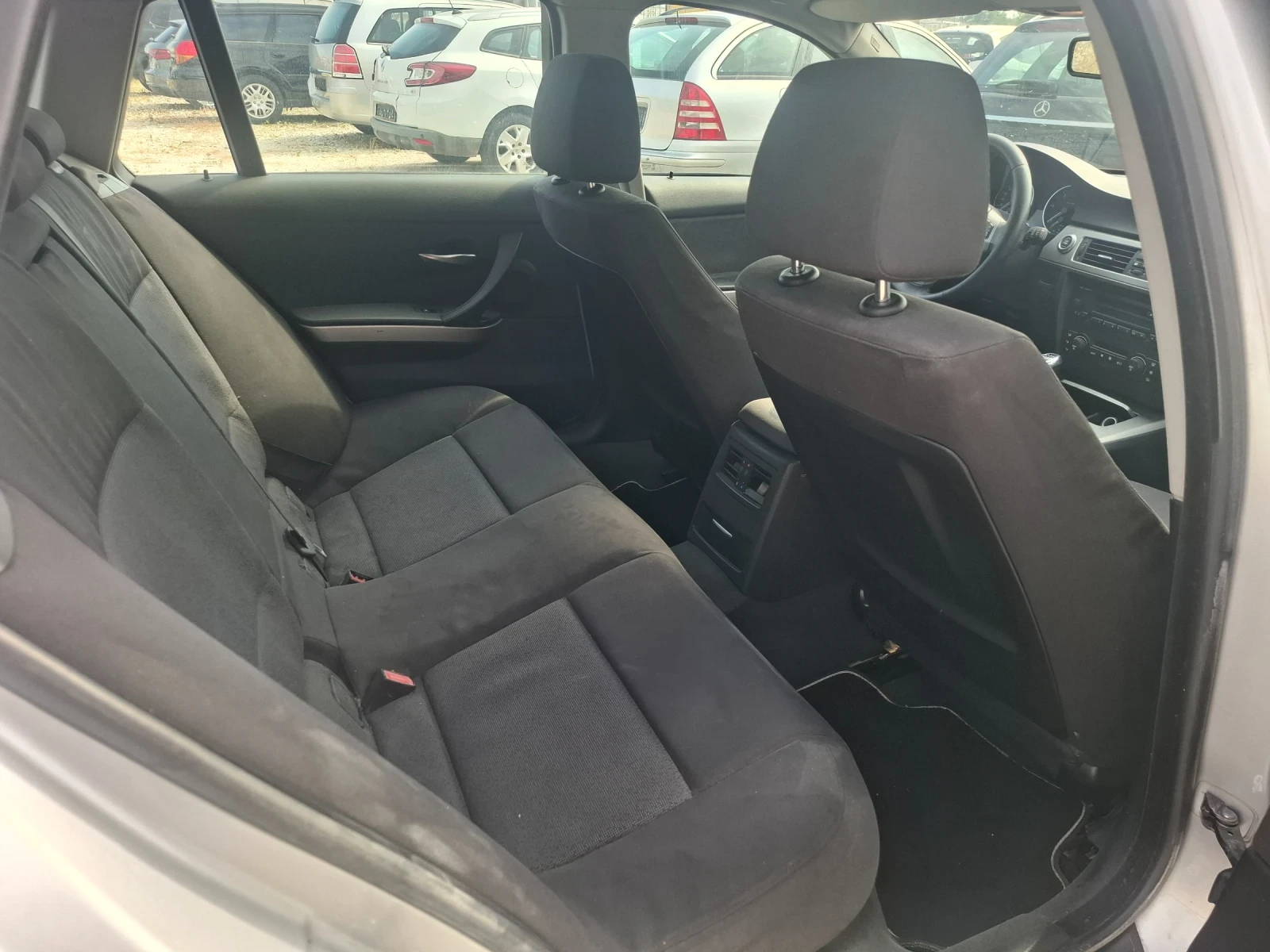 BMW 320 2.0 TDI, 163к.с., снимка 8 - Автомобили и джипове - 55129739