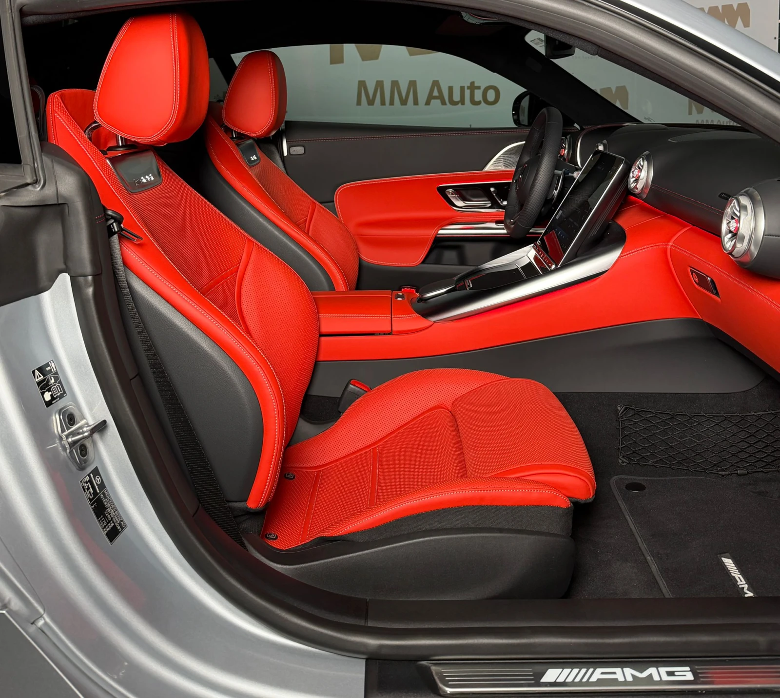 Mercedes-Benz AMG GT 63 4Matic+ Coupe* Burmester* NightPack II* 360, снимка 8 - Автомобили и джипове - 55310872