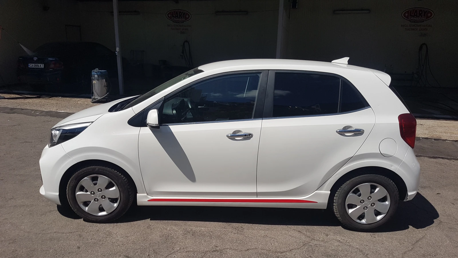 Kia Picanto 1.0i GT-LINE, снимка 2 - Автомобили и джипове - 55671713