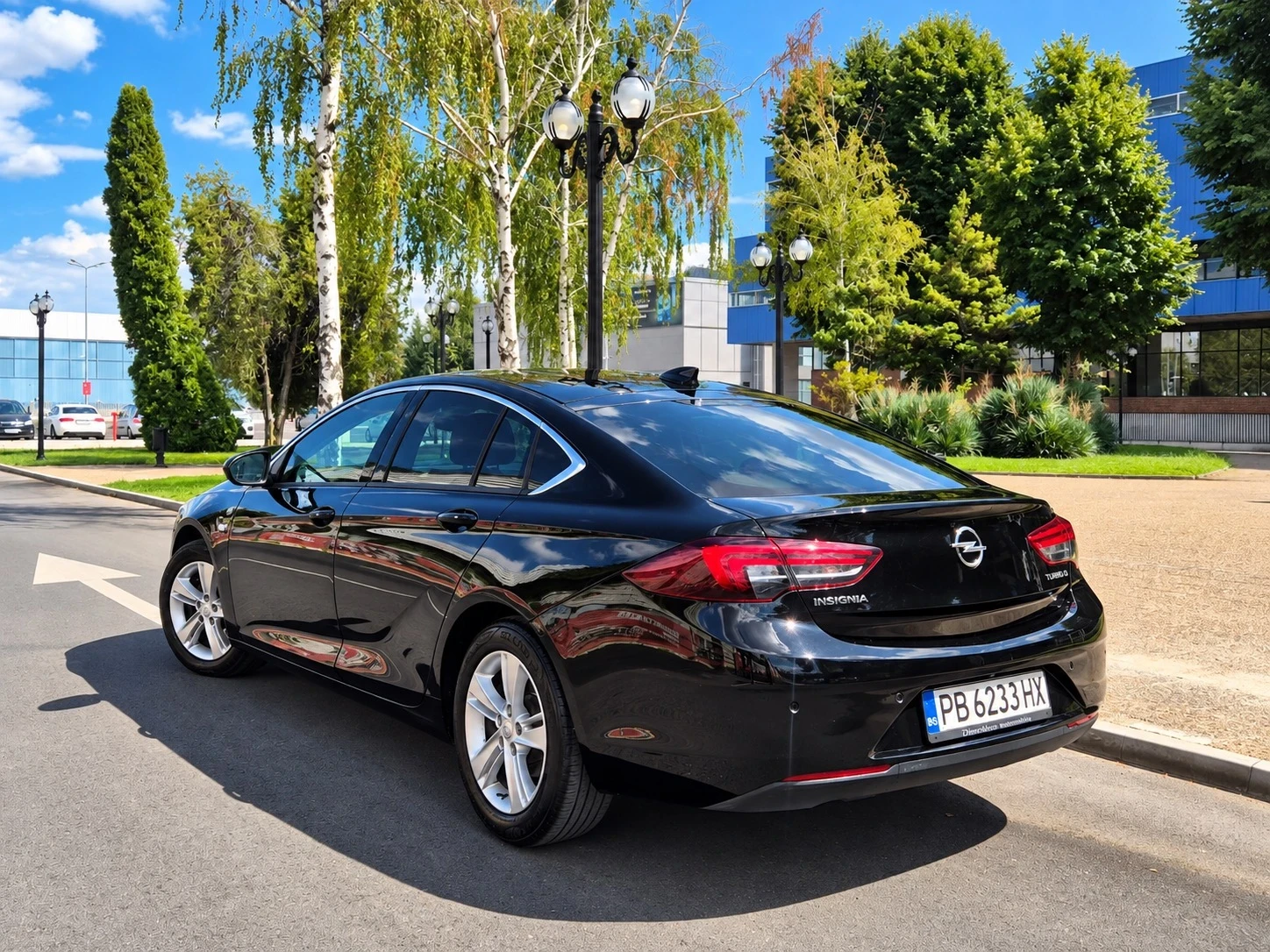 Opel Insignia Grand Sport , снимка 8 - Автомобили и джипове - 55952765