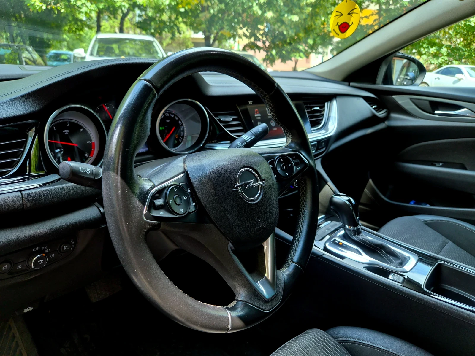 Opel Insignia Grand Sport , снимка 10 - Автомобили и джипове - 55952765