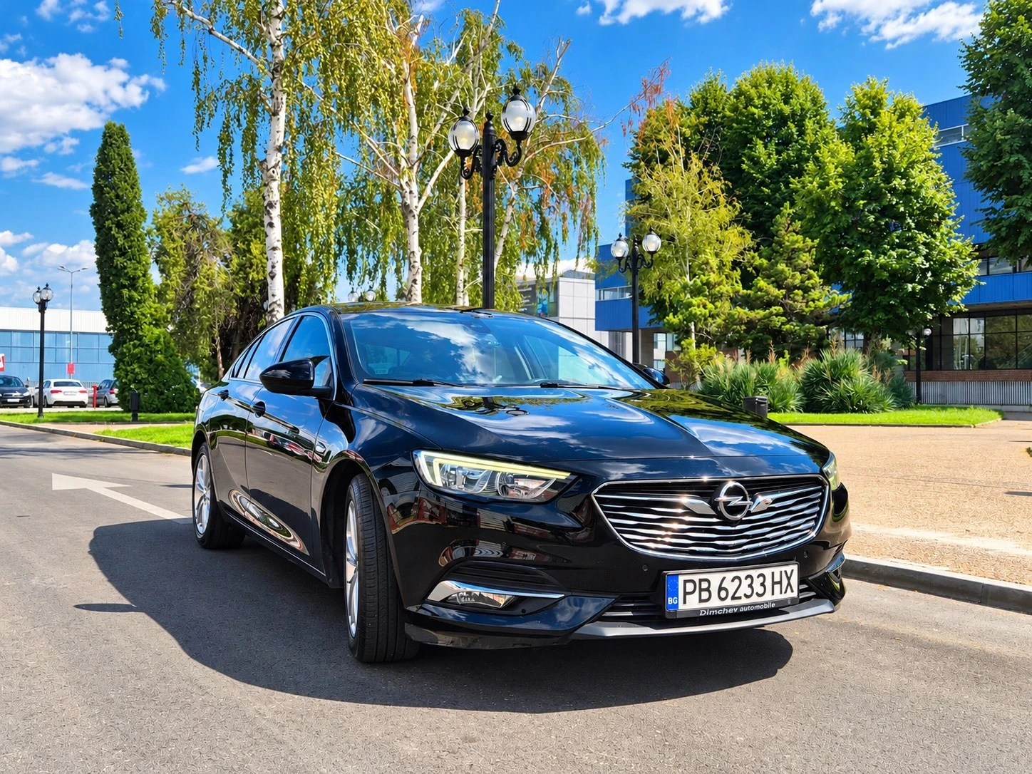 Opel Insignia Grand Sport , снимка 3 - Автомобили и джипове - 55952765
