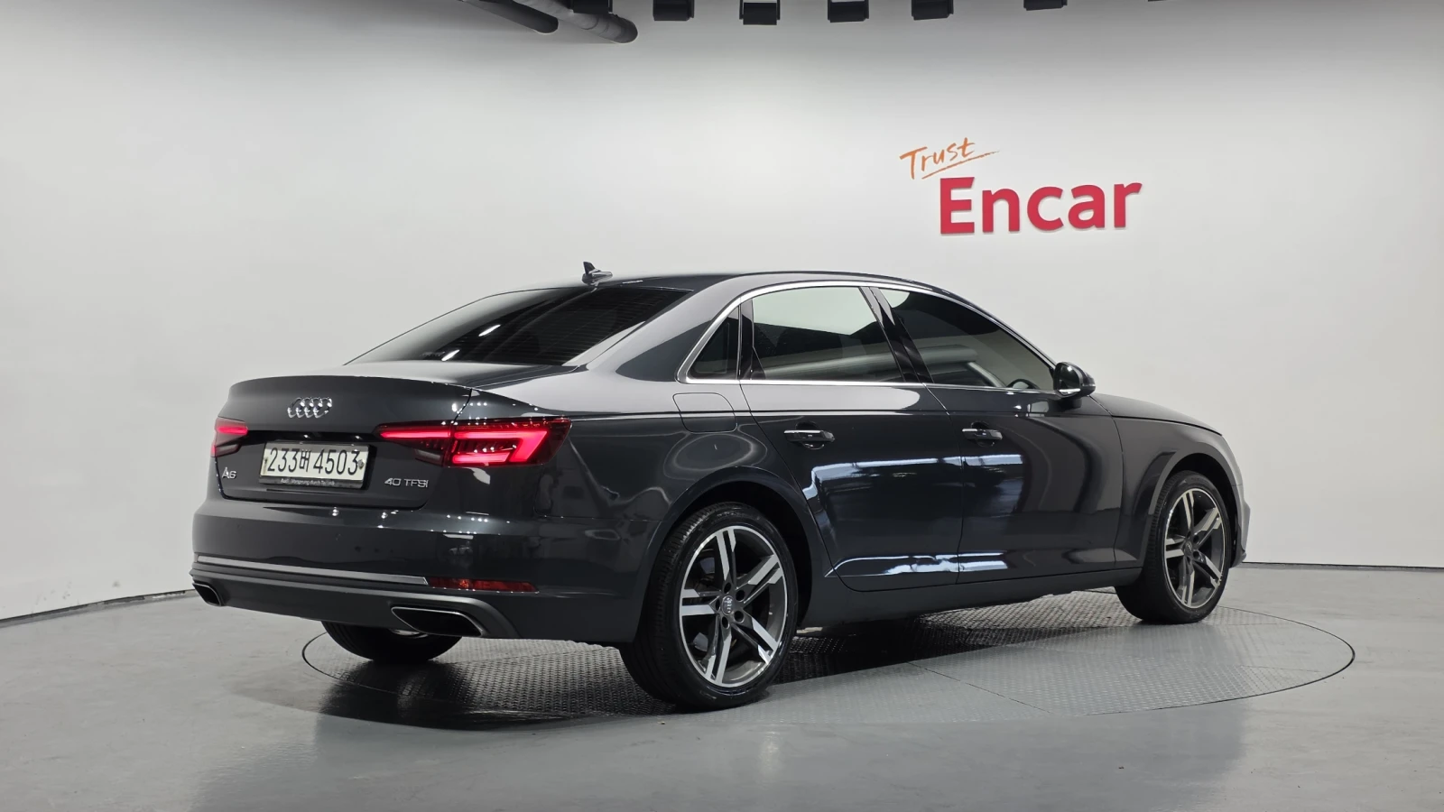 Audi A4 40 TFSI* HUD* ЛЮК* ПОДГРЕВ ВОЛАН* КРАЙНА ЦЕНА, снимка 2 - Автомобили и джипове - 55983978