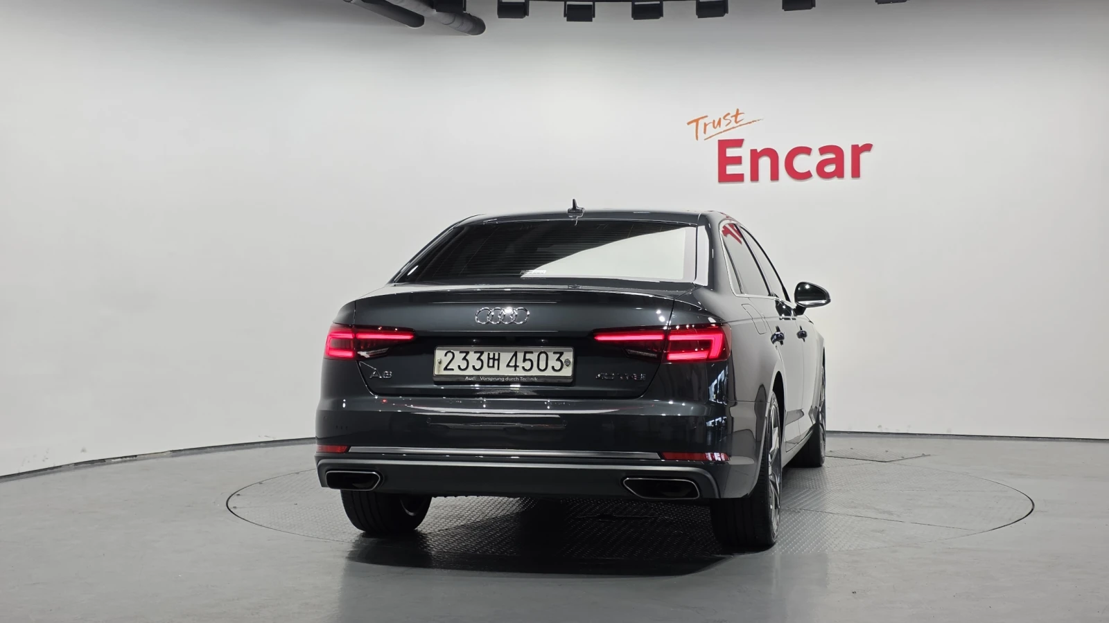 Audi A4 40 TFSI* HUD* ЛЮК* ПОДГРЕВ ВОЛАН* КРАЙНА ЦЕНА, снимка 4 - Автомобили и джипове - 55983978