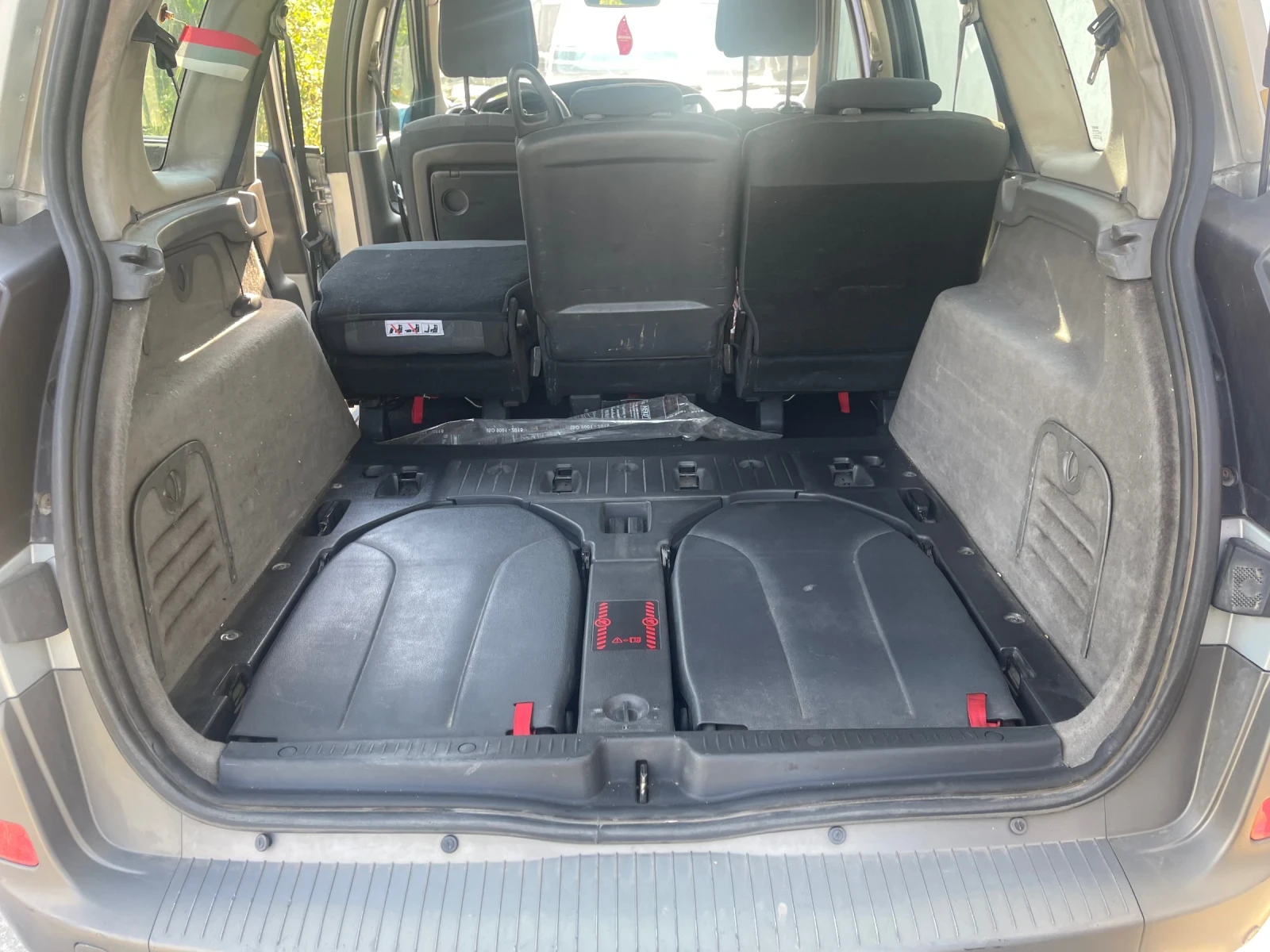 Renault Scenic, снимка 8 - Автомобили и джипове - 56022890