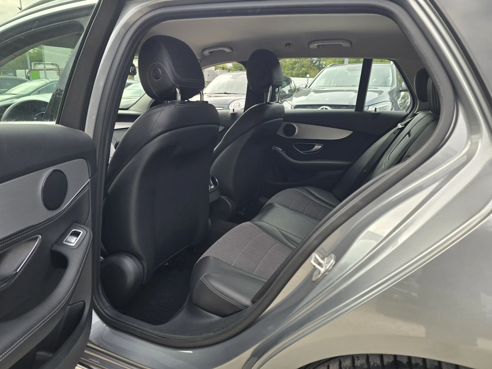 Mercedes-Benz C 220 D 170к.с AMG Business , снимка 11 - Автомобили и джипове - 56225468