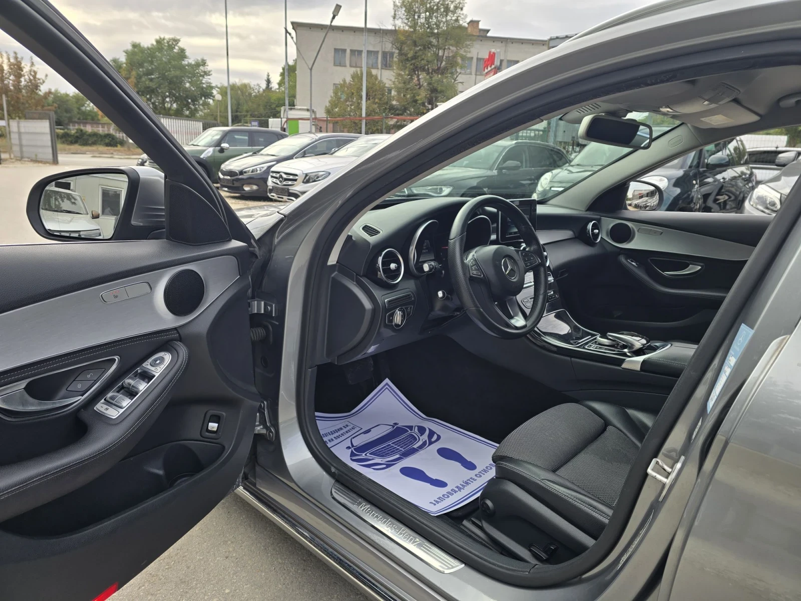 Mercedes-Benz C 220 D 170к.с AMG Business , снимка 10 - Автомобили и джипове - 56225468