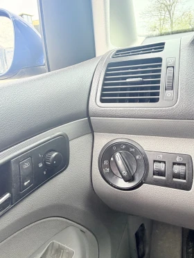 VW Touran Бензин Валидни Немски номера, снимка 9