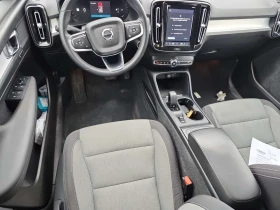 Volvo XC40 * CORE * АВТОКРЕДИТ БЕЗ ПЪРВОНАЧАЛНА ВНОСКА * , снимка 10
