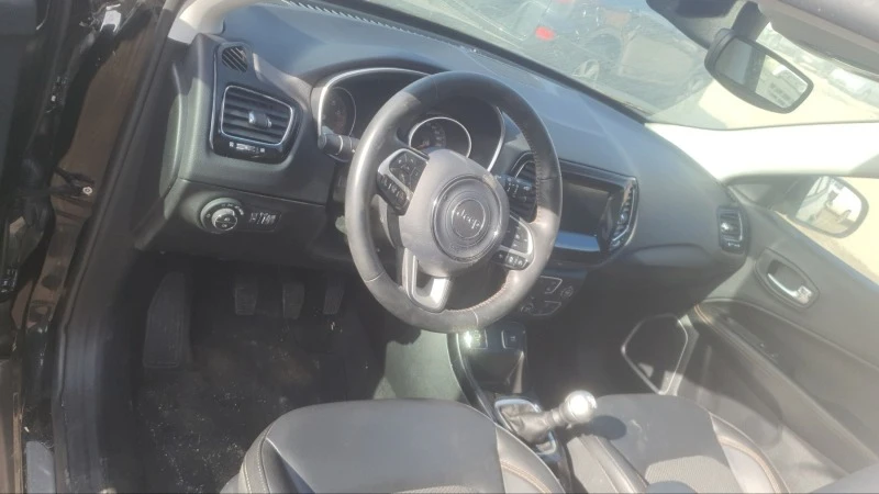 Jeep Compass 1.4 turbo, снимка 2 - Автомобили и джипове - 44988961