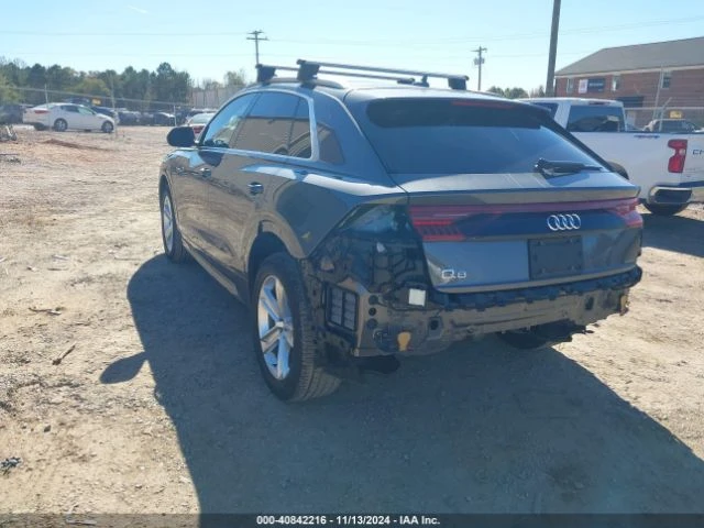 Audi Q8 55TFSI* QUATTRO* ДИГ.ТАБЛО* ПОДГРЕВИ* ПАНО, снимка 4 - Автомобили и джипове - 48692867