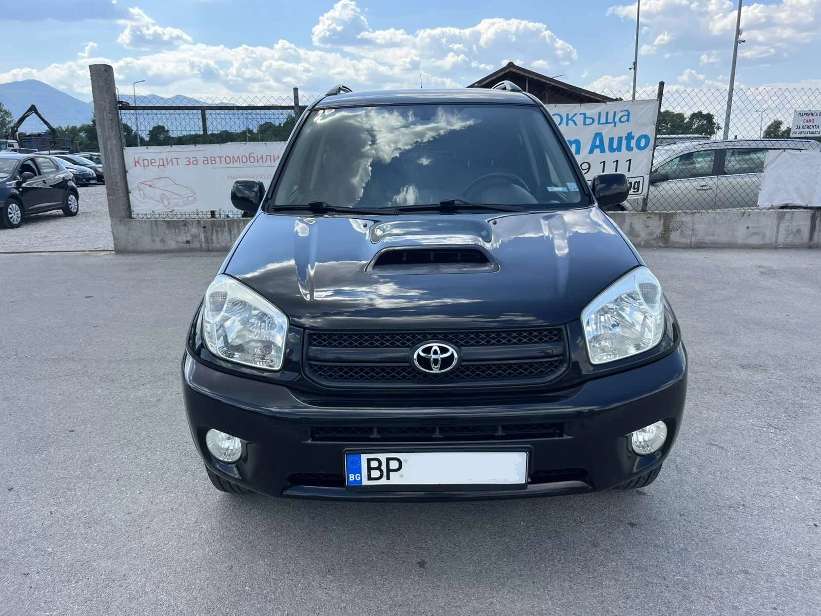 Toyota Rav4 FACE 2.0D4D 116кс РЕГИСТРИРАНА ОБСЛУЖЕНА ПЕРФЕКТНА - изображение 2
