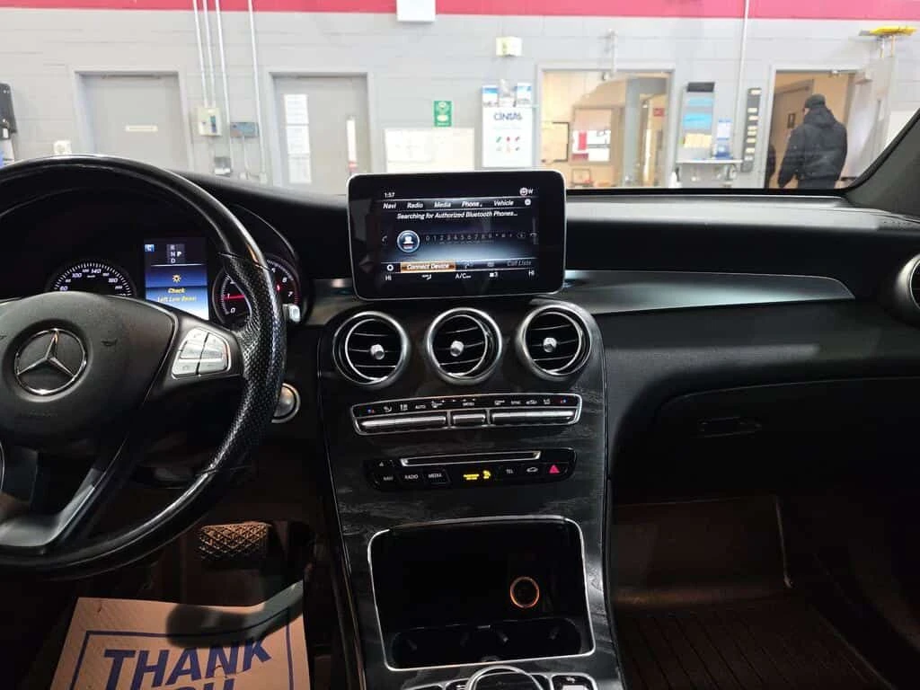 Mercedes-Benz GLC * 300 COUPE 4MATIC | AMG INSPIRED DESIGN | TURBO *, снимка 11 - Автомобили и джипове - 53962238