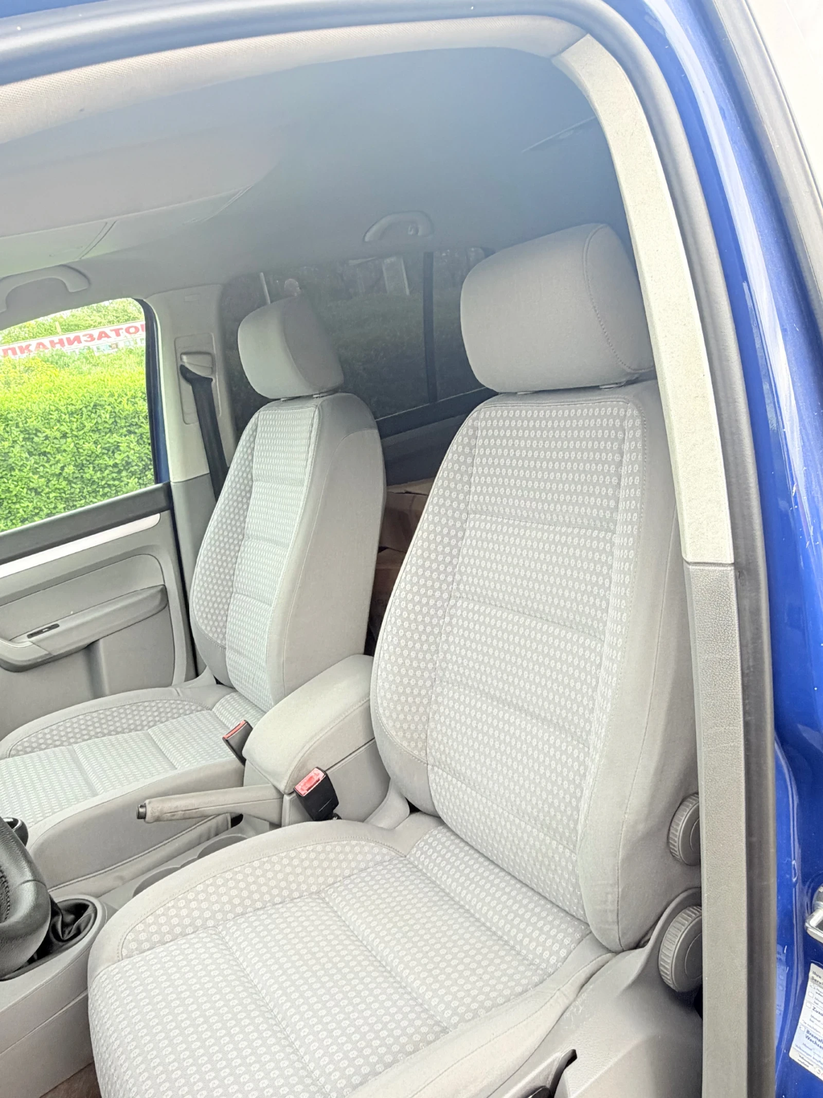 VW Touran Бензин Валидни Немски номера, снимка 6 - Автомобили и джипове - 54371700