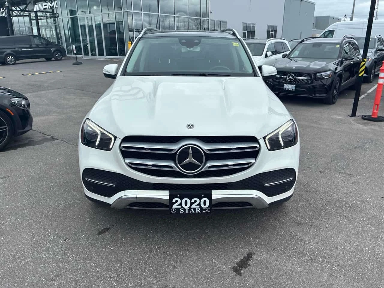 Mercedes-Benz GLE 350 | DISTRONIC| 360| BURMESTER| PANO| ПОДГРЕВИ, снимка 2 - Автомобили и джипове - 54429586