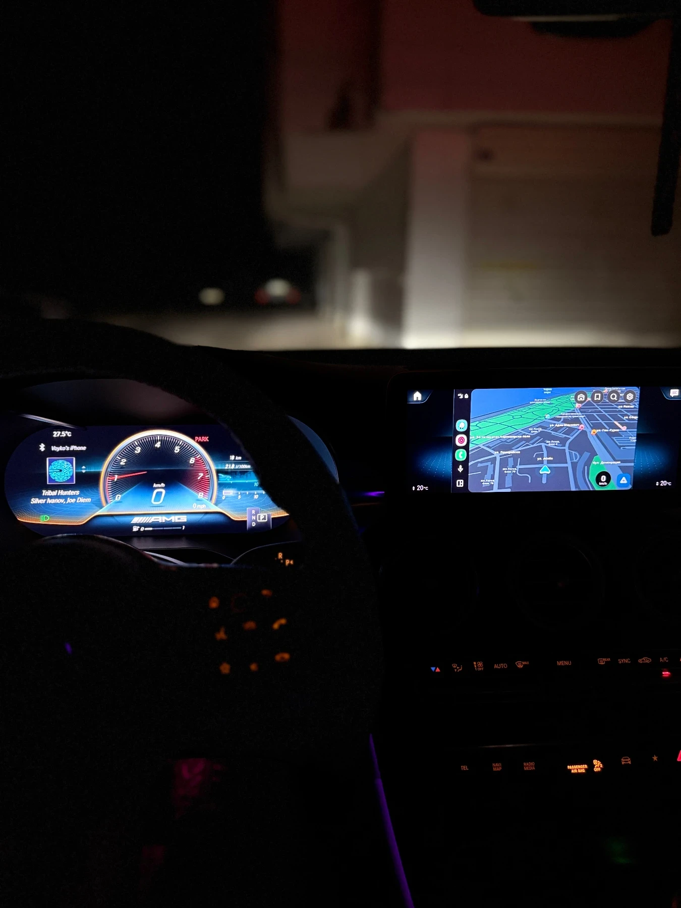 Mercedes-Benz GLC 300 4MATIC* AMG* FACELIFT, снимка 17 - Автомобили и джипове - 54488684