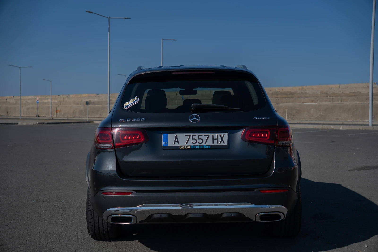 Mercedes-Benz GLC 300 4MATIC* AMG* FACELIFT* 360* BURMESTER* , снимка 2 - Автомобили и джипове - 54488684