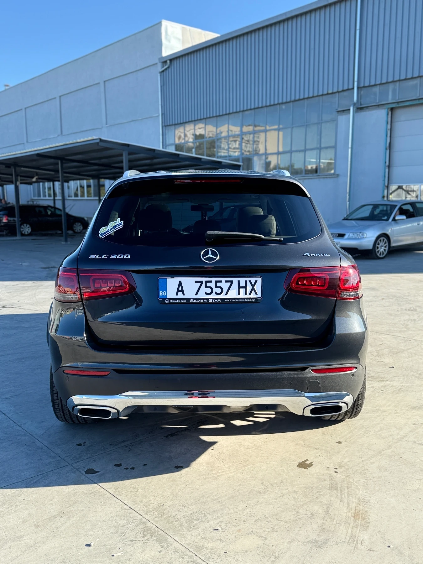Mercedes-Benz GLC 300 4MATIC* AMG* FACELIFT, снимка 4 - Автомобили и джипове - 54488684